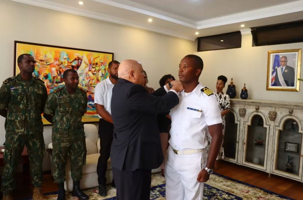 Ministro da Defesa Nacional confere graduação ao posto de Capitão-do-Mar