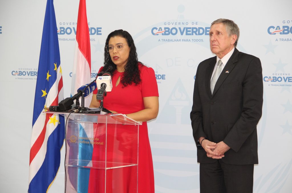 Cabo Verde perspetiva reforçar a vigilância e o patrulhamento das suas águas territoriais com apoio de Luxemburgo.